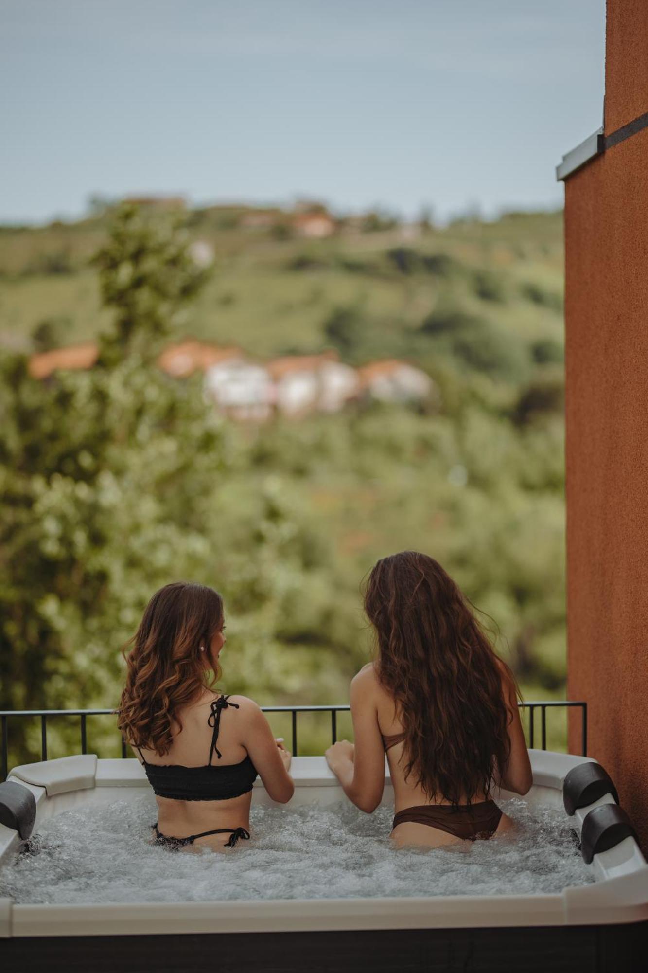 Glamping Senesalina Villa Kojsko Ngoại thất bức ảnh